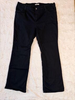 Levi’s 725 High Rise Bootcut Jeans Black 18W M